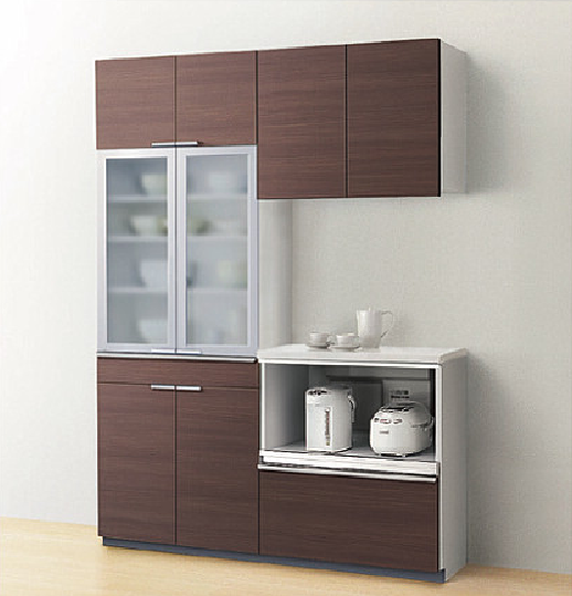 新築時の標準仕様に含まれずオプション追加になりやすいキッチンのカップボード（食器棚）