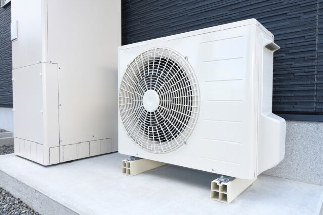 【新築戸建向け】冷暖房効率を上げる最適な「エアコンの取りつけ位置」は？