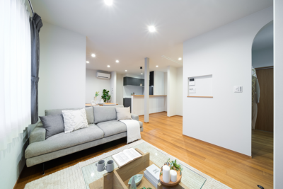 【せやまどりNo.107】「ムダを削って「収納力」を最大化させた”完璧”な回遊動線の家」の間取り図 | LDK